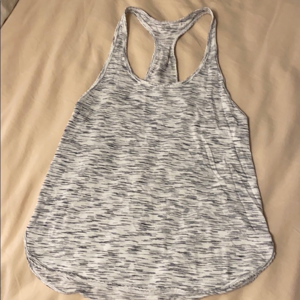 Lululemon top